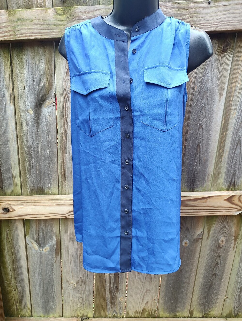 🏵️ J Crew Blue Sleeveless Button Up Blouse NWT